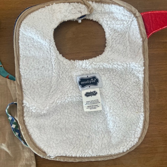 Mud Pie 12-18 month novelty fish one piece outfit with matching bib like new - Picture 3 of 6